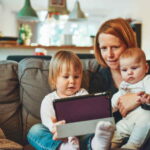 Kalkulačka: Rodičovská dovolená a rodičovský příspěvek v roce 2021