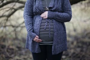 Těhotenství a zkušební doba – můžu dostat výpověď?
