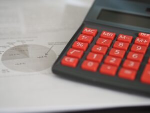 Mzdová kalkulačka – Výpočet čisté mzdy od 1. 1. 2022