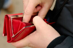 Neprodloužená nemocenská a žádost o invalidní důchod